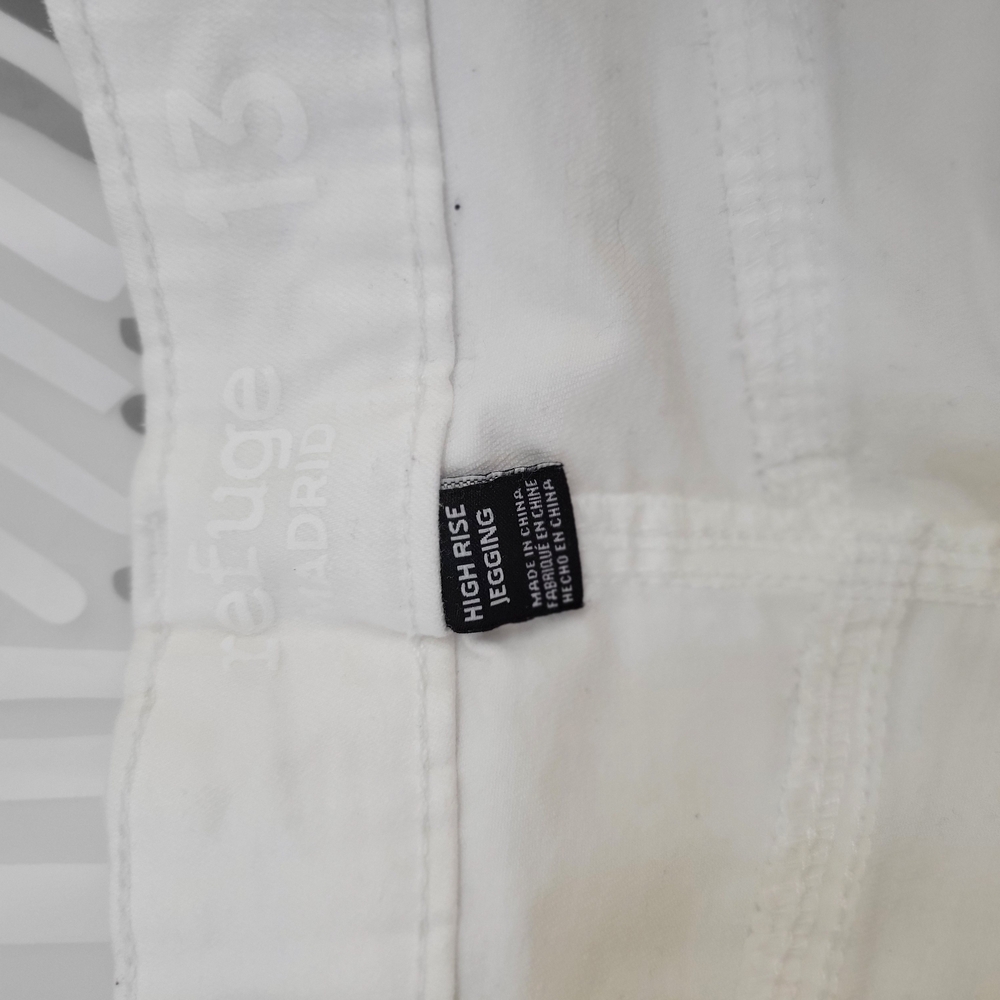 White High-Rise Leggings